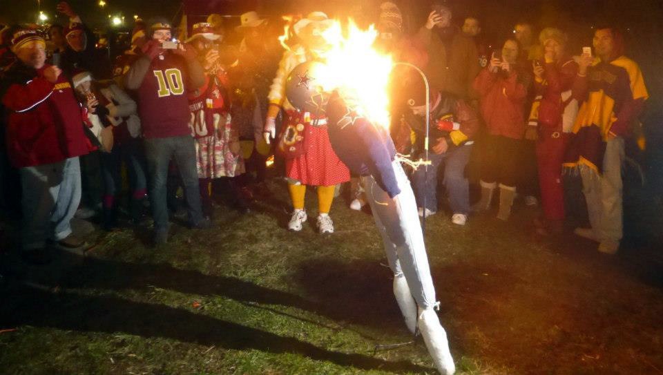 Tony Romo Scarecrow burning at Redskins Tailgate